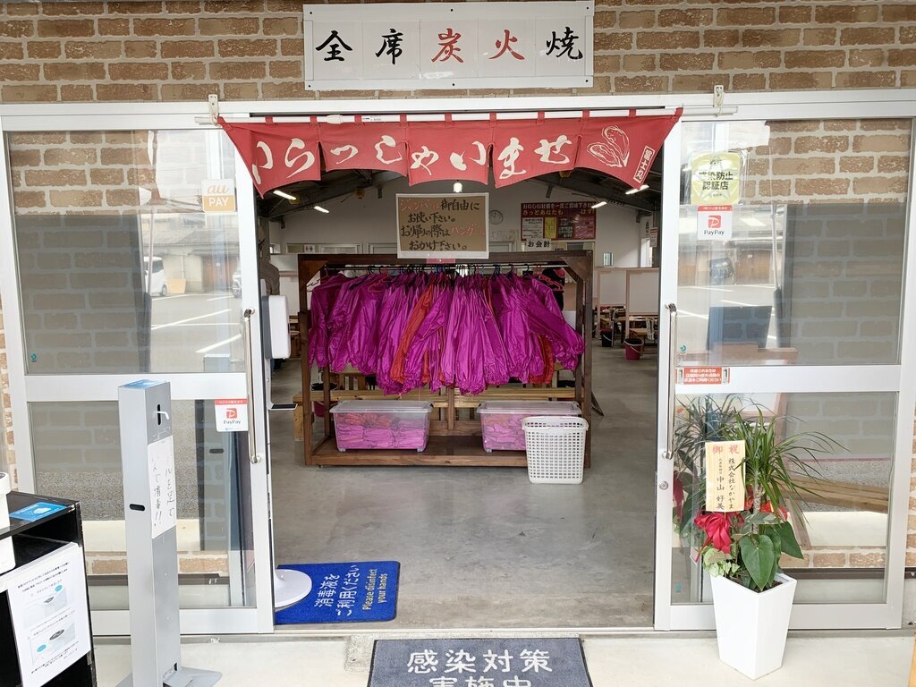 牡蠣小屋 冨士丸 店内の雰囲気