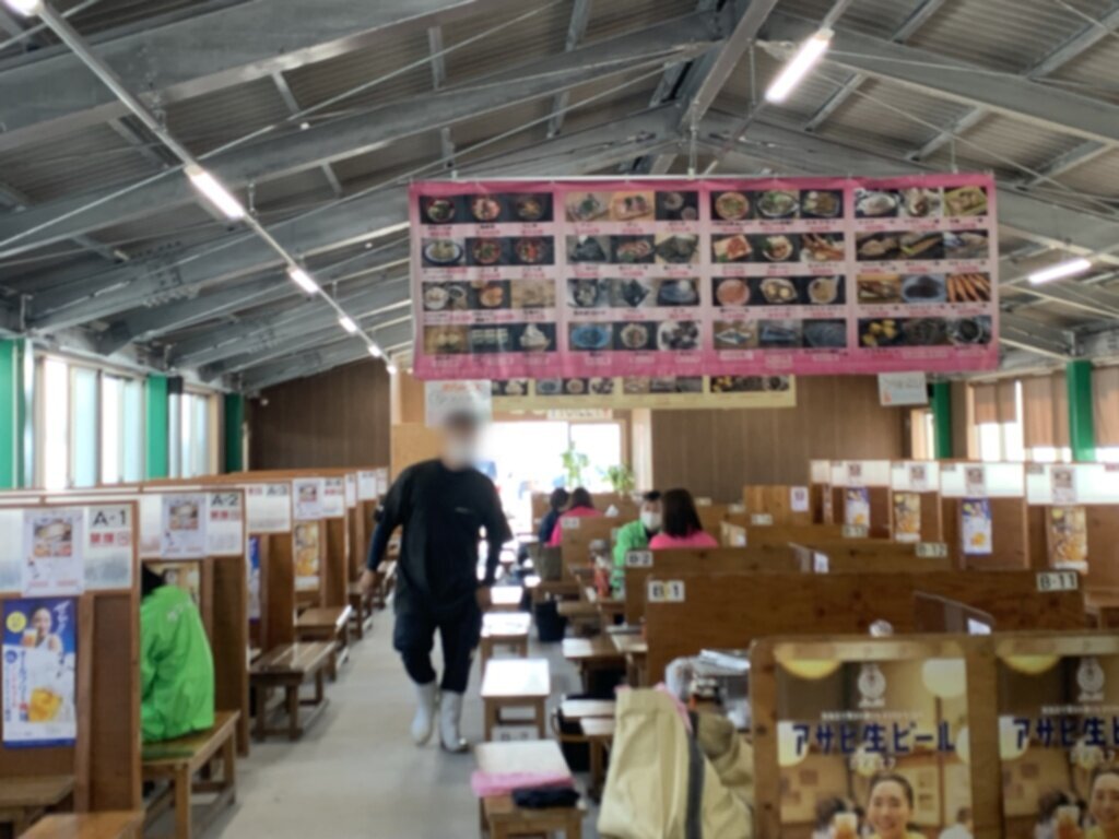 ケンちゃんカキ 店内の雰囲気